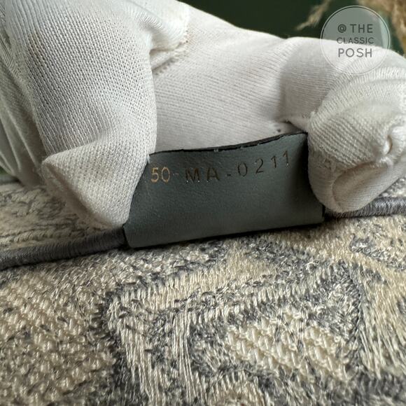 EUC Christian Dior Book Tote Toile De Jouy Ecru Gray Medium - Picture 14 of 16